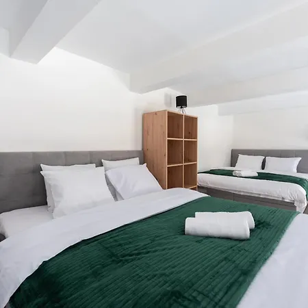 דירה Cozy Near Krizikova Metro